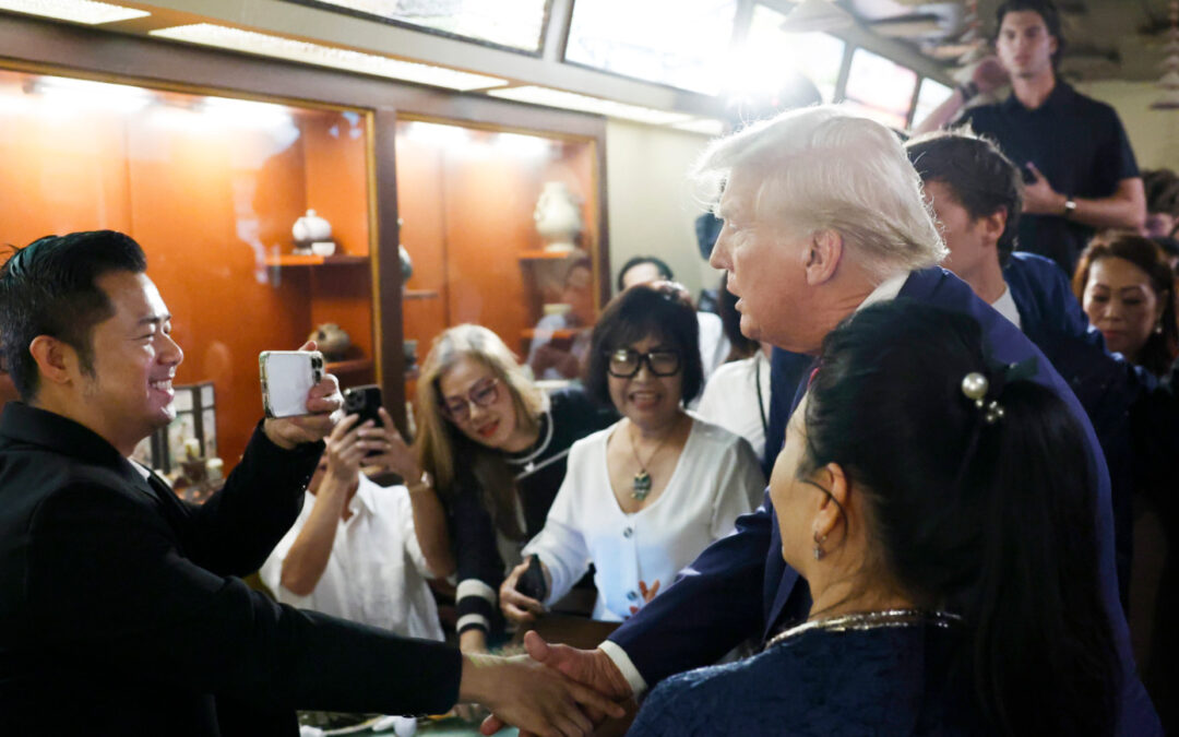 Vietnamese Eatery Explodes When Trump Walks In: ‘We Need You!’