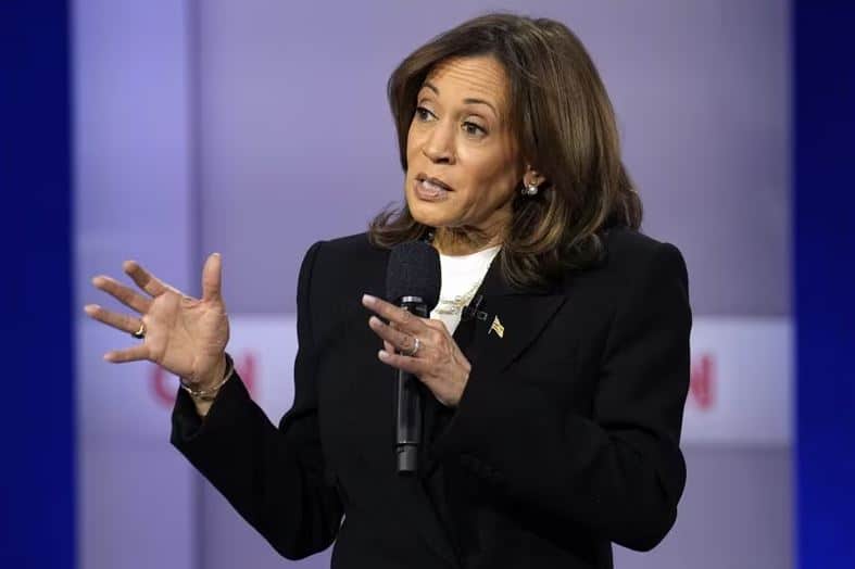 CNN’s Axelrod: Harris Relies on ‘Word Salad City’