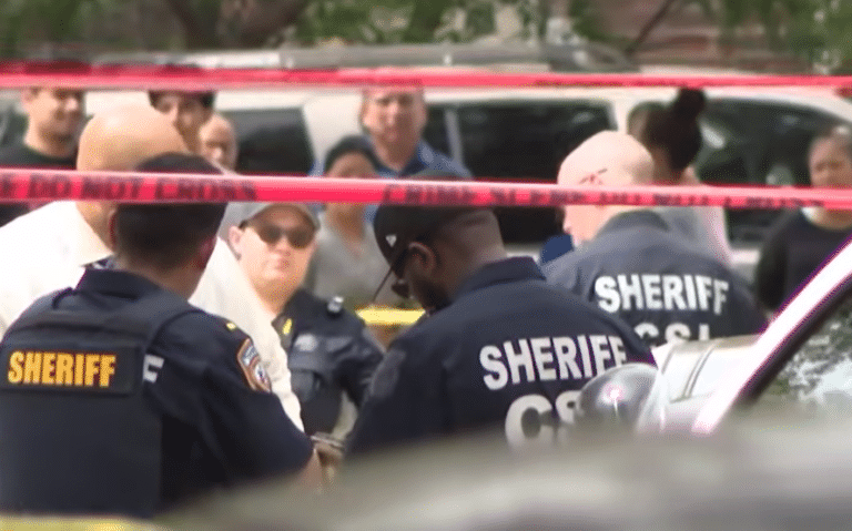 Woman killed in front of her kids during shocking daylight dispute in west Harris County